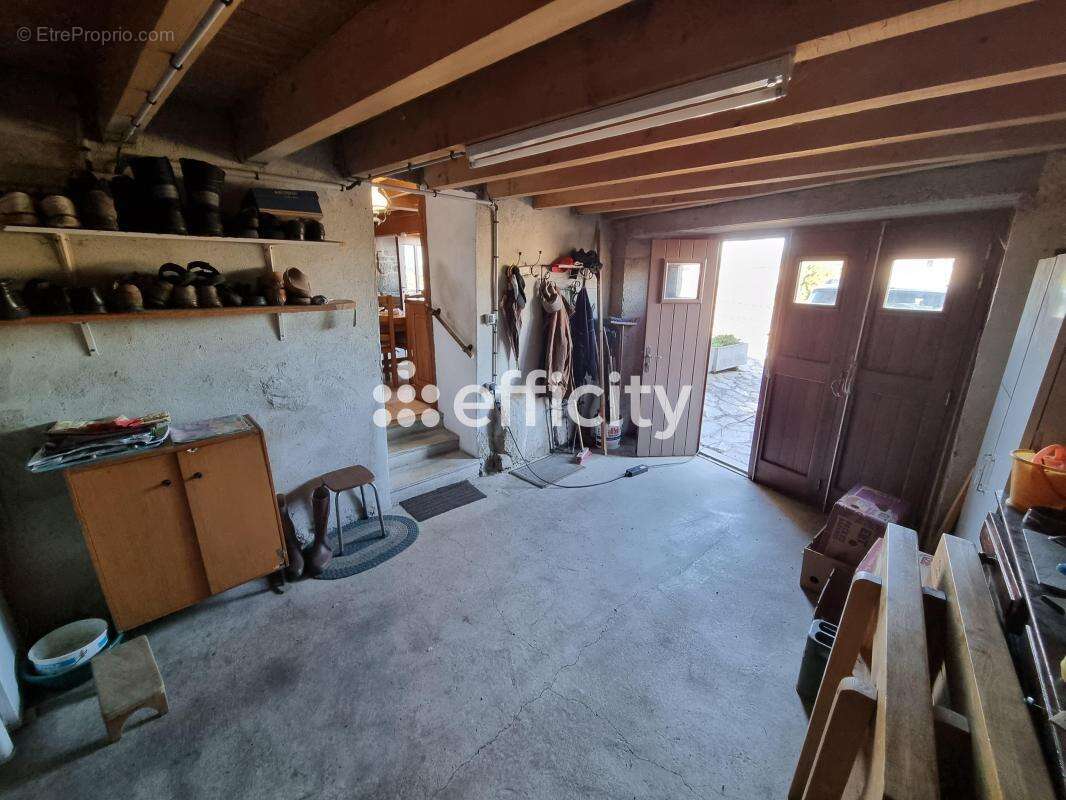 Maison à ALBARET-SAINTE-MARIE