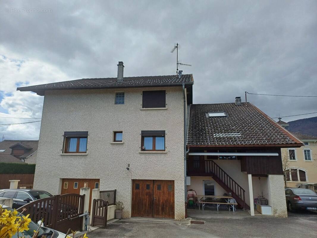 Maison à DIVONNE-LES-BAINS