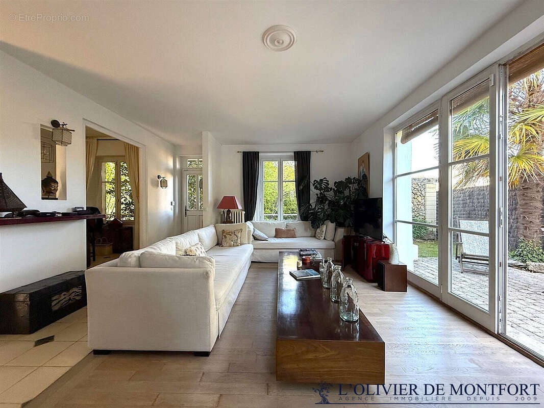 Maison à MONTFORT-L'AMAURY