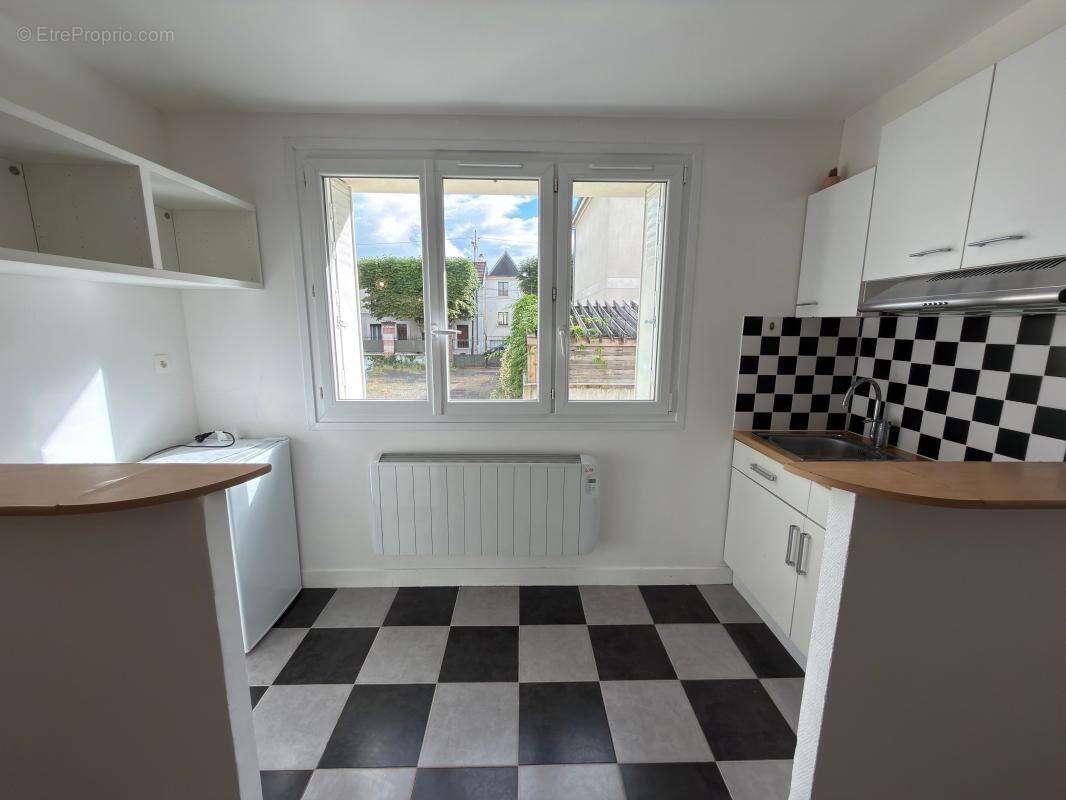 Appartement à SAINT-MAUR-DES-FOSSES