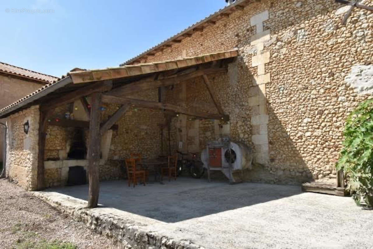 Maison à VANXAINS