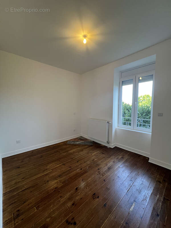 Maison à LACAPELLE-VIESCAMP