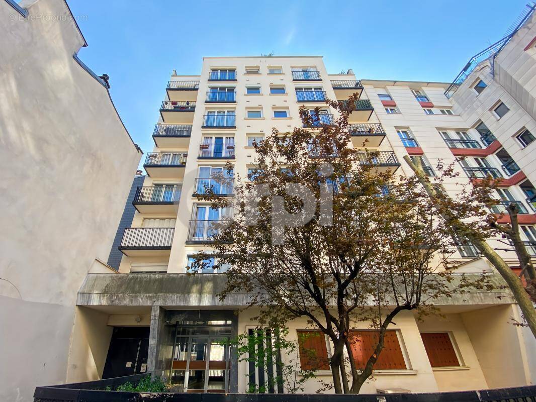 Parking à PARIS-20E