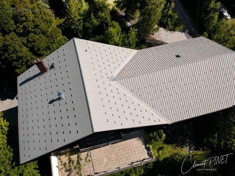 Propriété de 828m² sur 9045m² de terrain - Chorges - photo 26