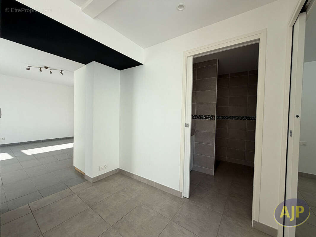 Appartement  plain-pied à Gemozac - photo 6