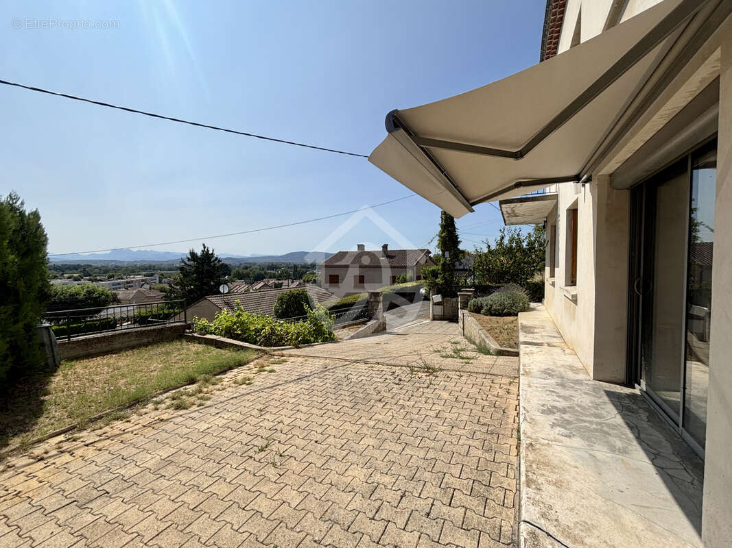 La voulte sur rhone : maison années 70 - 6 pièces - photo 13
