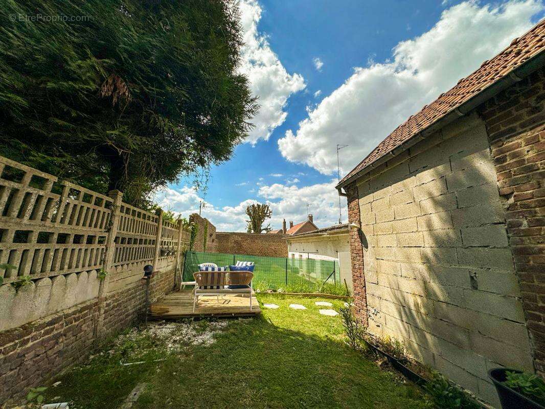 Maison à BANTOUZELLE