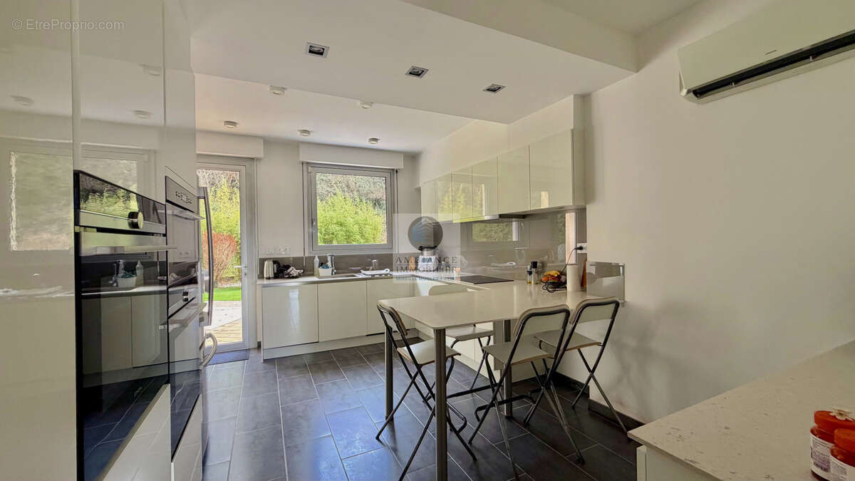 Maison à LORIOL-SUR-DROME