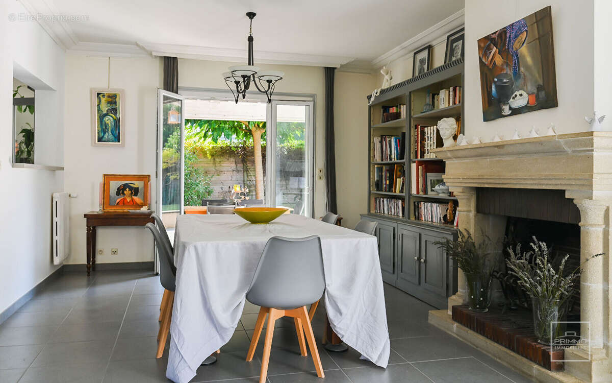 Maison à CHAMPAGNE-AU-MONT-D'OR