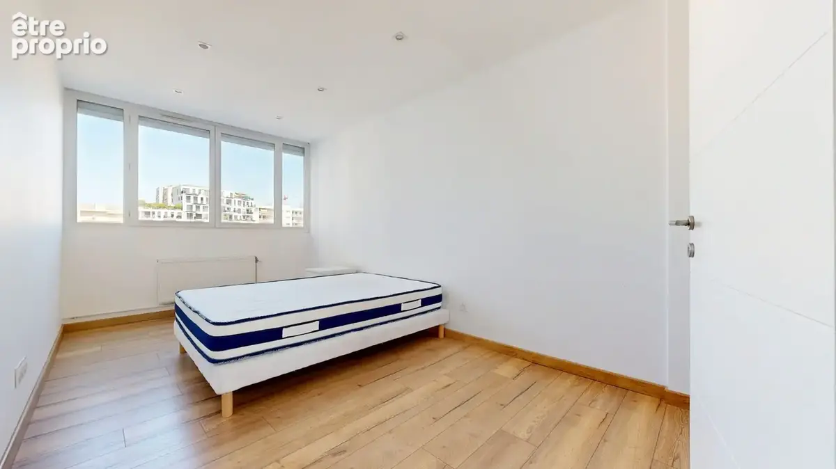 Appartement 3 pièces 80 m² à vendre à Villeurbanne (69100) - photo 9