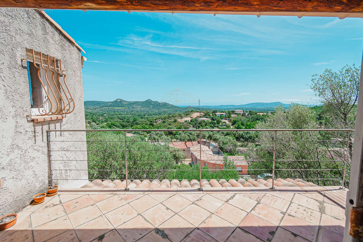 Maison vue mer à Lecci sur terrain de 1100 m2 au calme sans vis-à-vis - photo 24