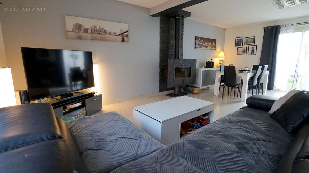 Maison à MEZIERES-SUR-SEINE