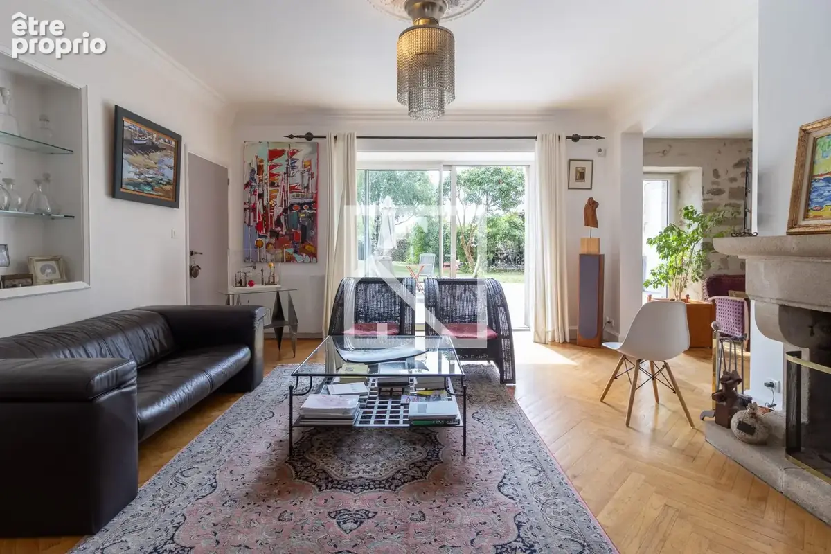 Maison 9 pièces 241 m² à vendre à Mortagne-Sur-Sevre (85290) - photo 4