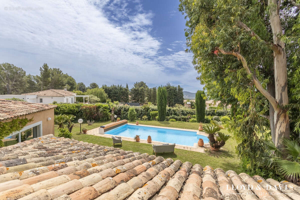 Maison à LA CADIERE-D'AZUR