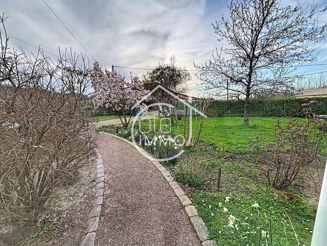 Maison à SAINT-PEY-DE-CASTETS