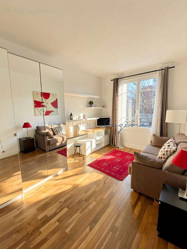 Appartement à PARIS-11E