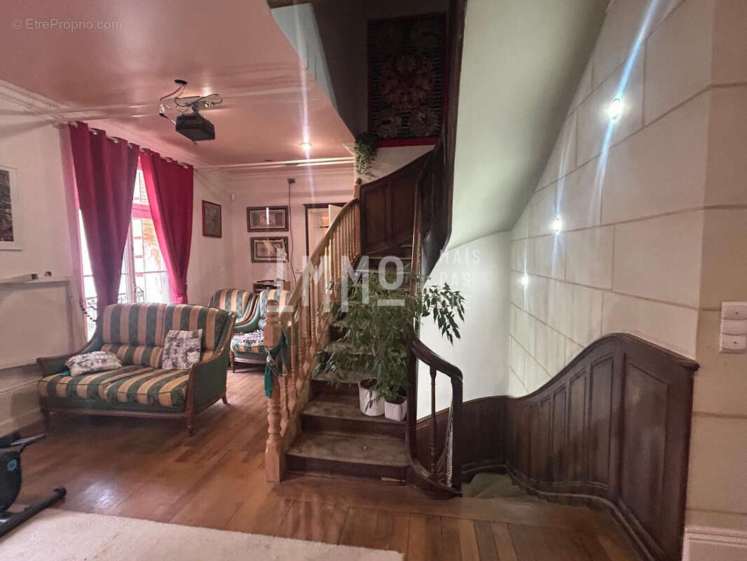 Maison à VOUVRAY-SUR-LOIR