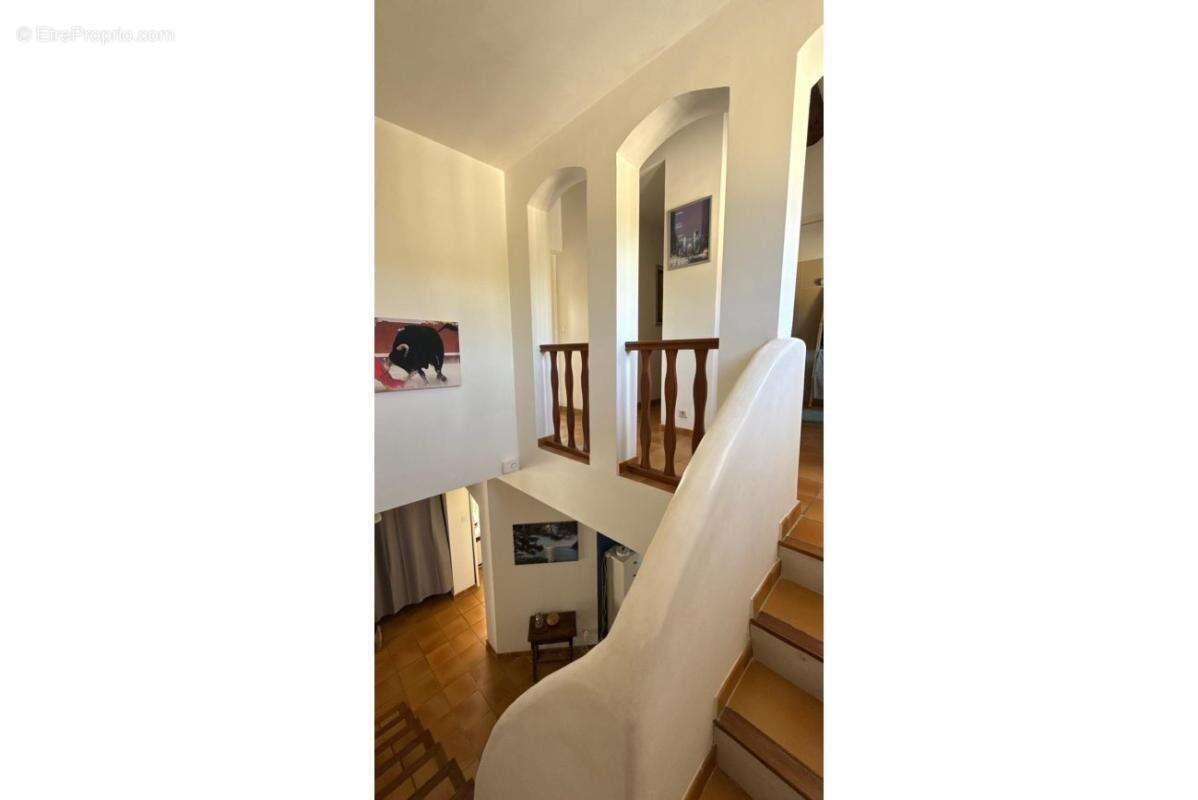 Maison à LA FARE-LES-OLIVIERS