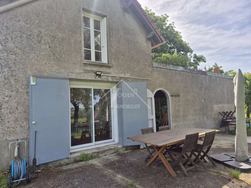 Maison à LALIZOLLE