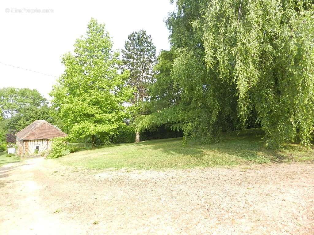 Maison à SAINT-PIERRE-SUR-DIVES