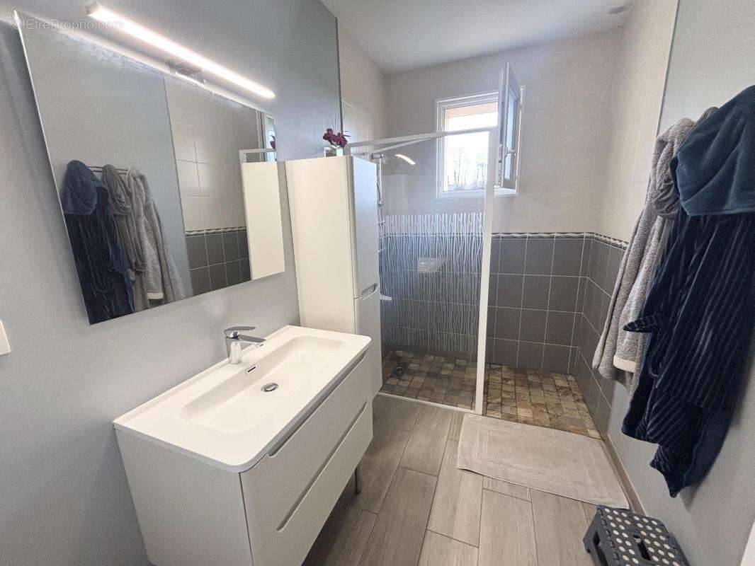 Maison à LE MESNIL-OZENNE