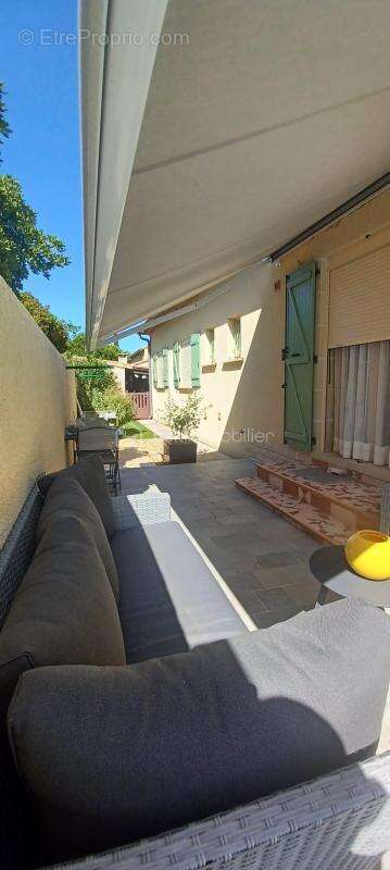 Villa  traditionnelle + studio a vendre - photo 24