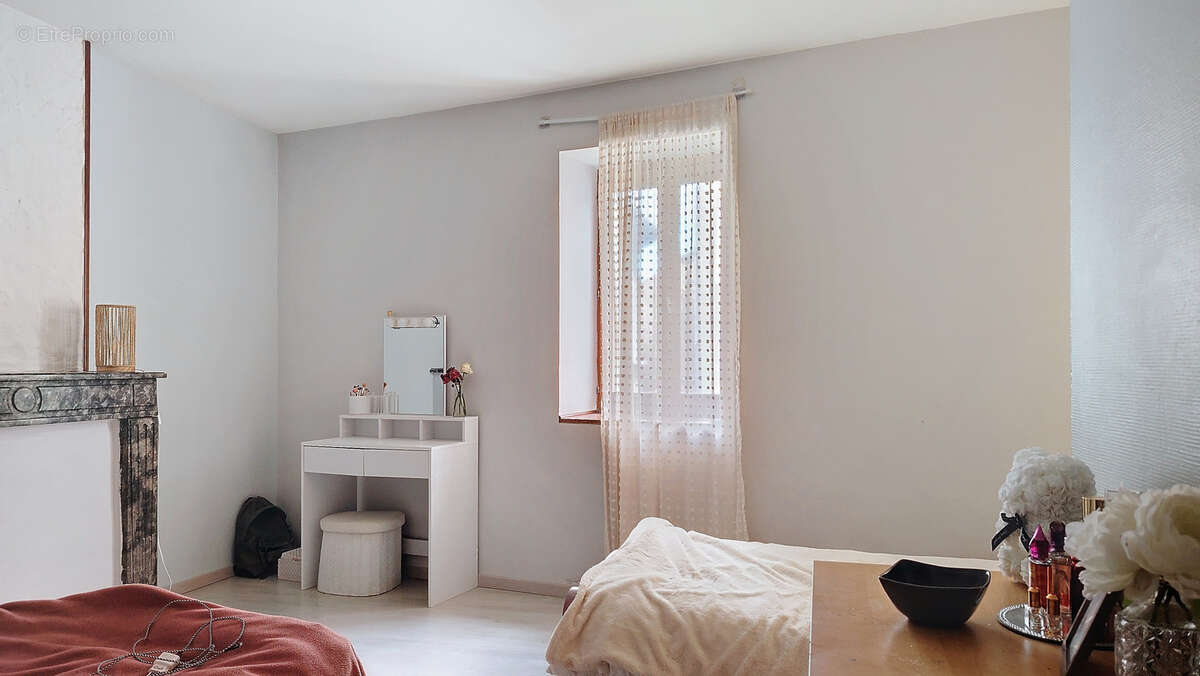 Maison à LABRUGUIERE