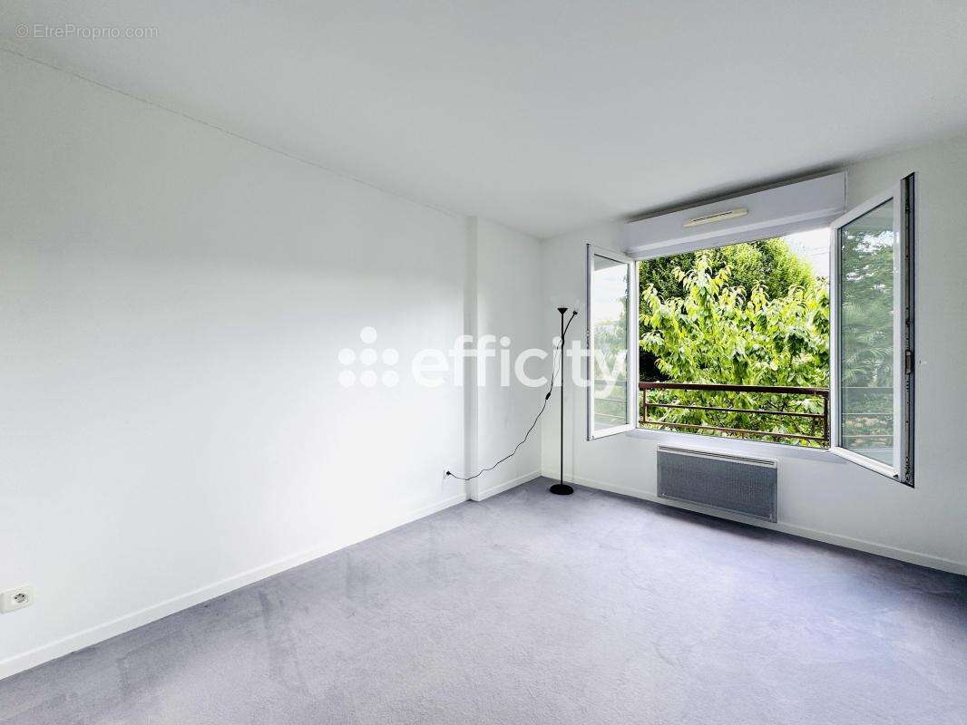 Appartement à CHATILLON