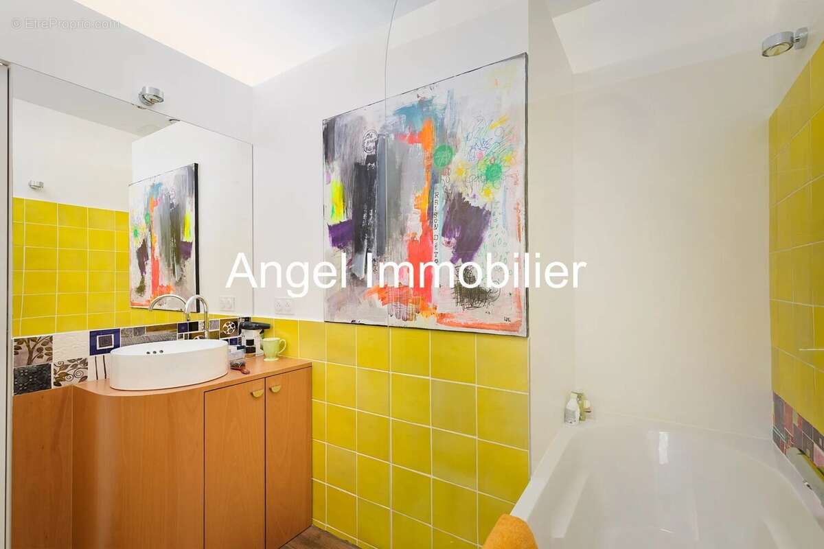 Appartement à PARIS-14E