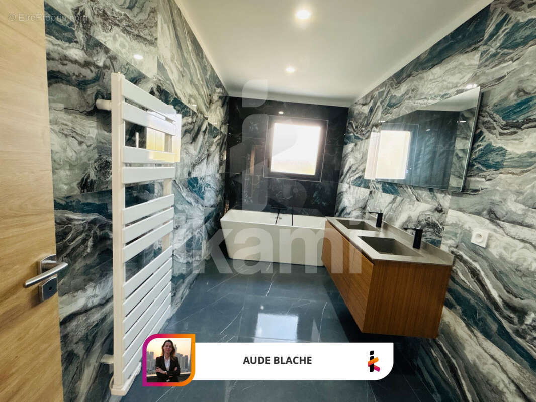 Maison à CHANOS-CURSON