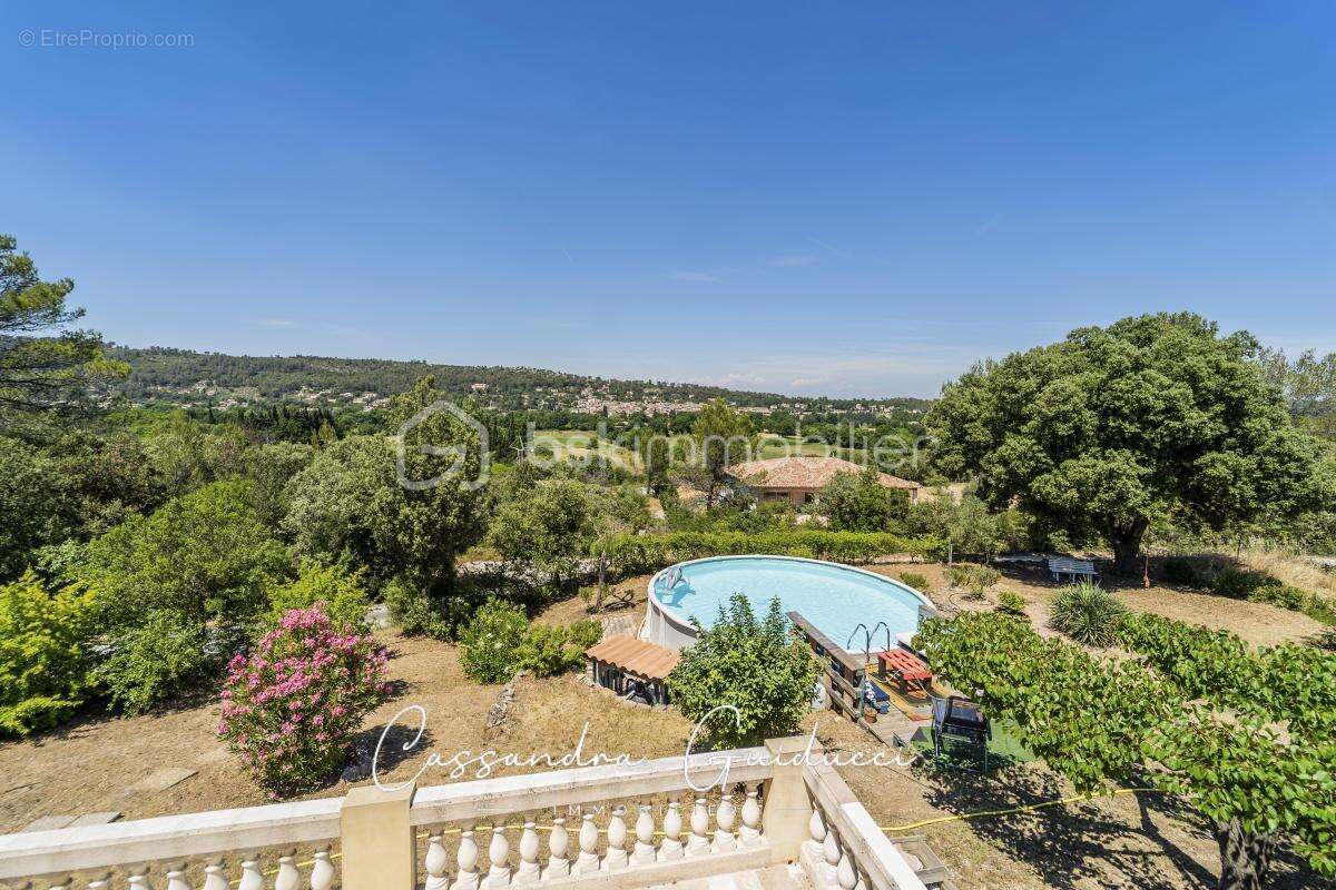Superbe villa avec vue panoramique et appartement T2 indépendant - photo 12