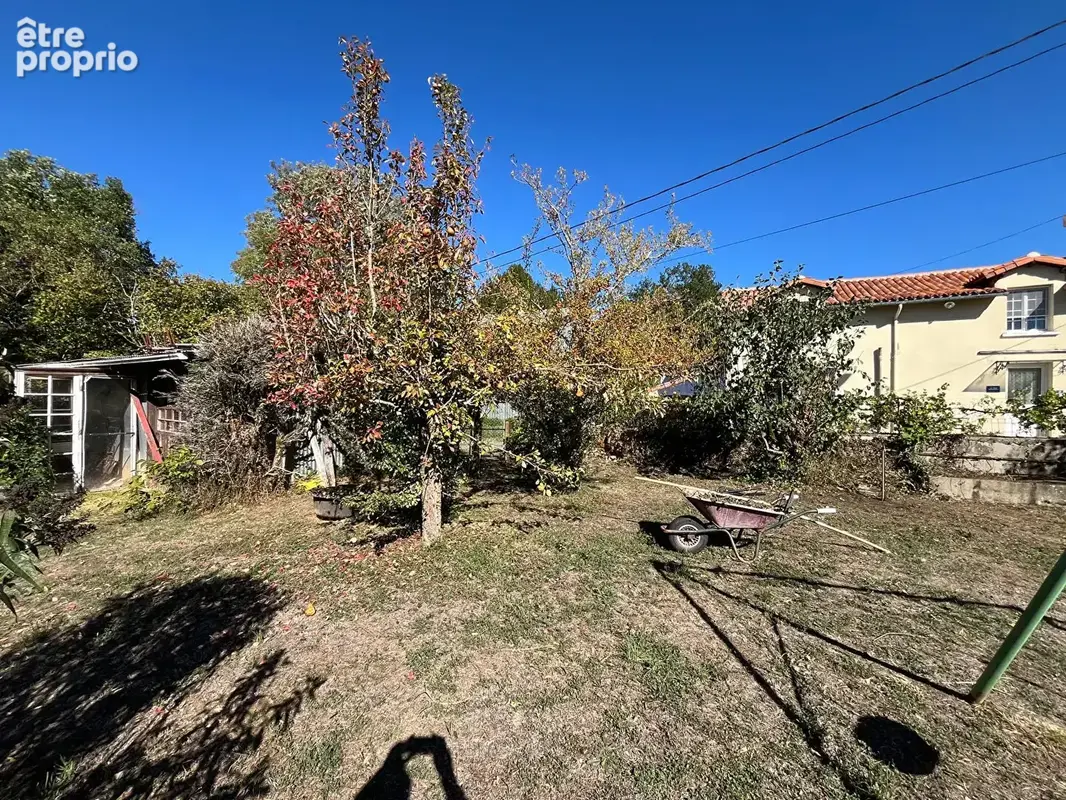 Maison Usson Du Poitou 8 pièce(s) 173 m2 - photo 4