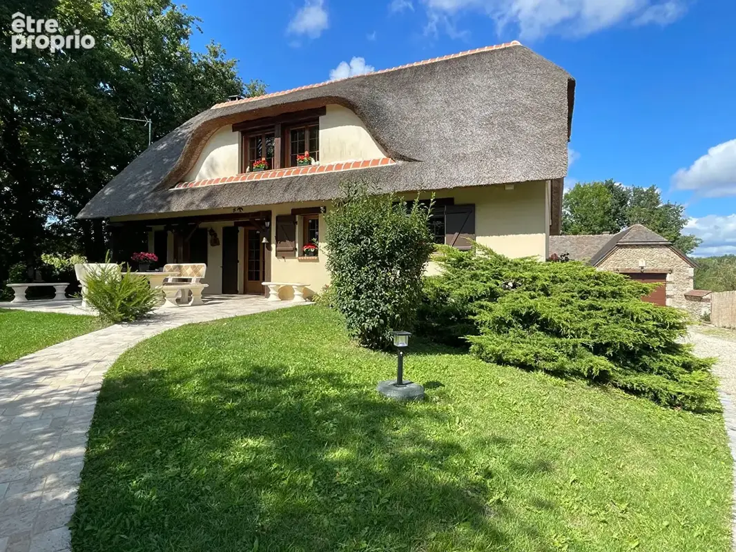 Photo Maison à Le Gue-De-Longroi au prix de 420 000€