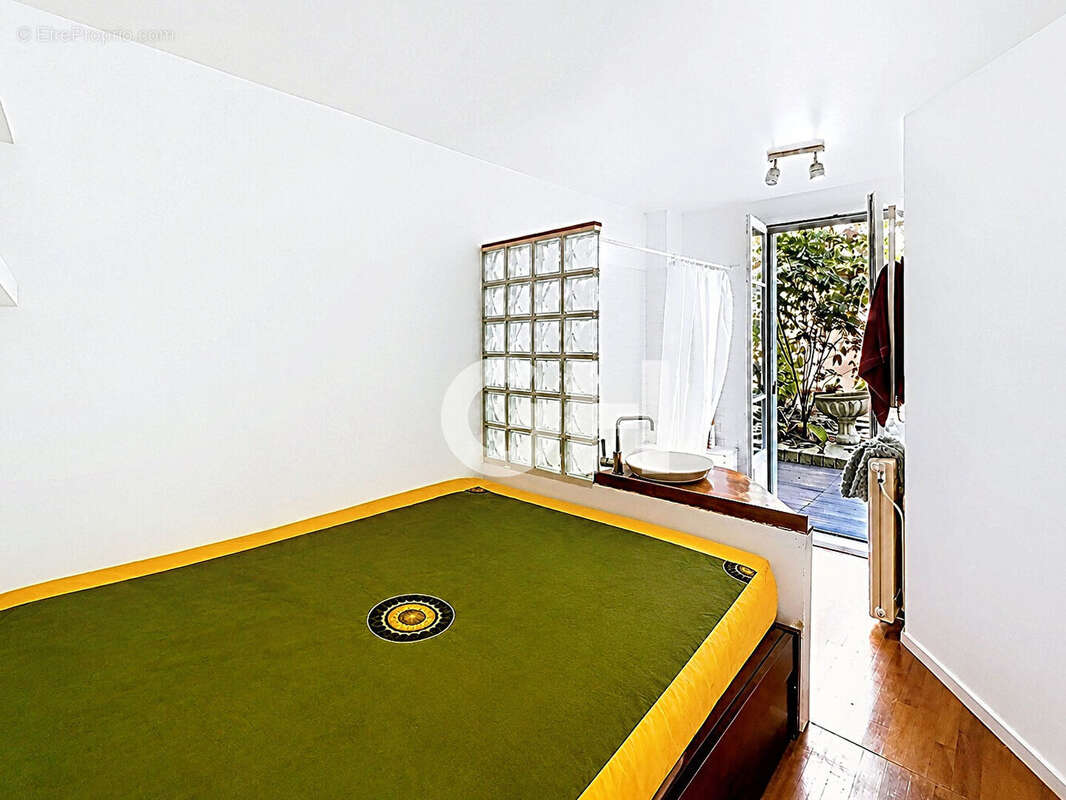 Appartement à PARIS-20E