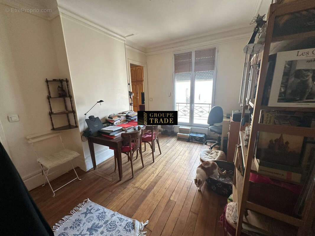 Appartement à PARIS-8E