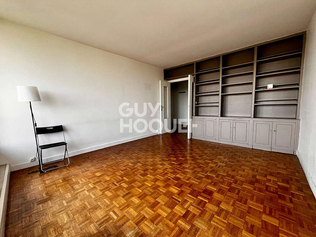 Vanves - quartier du plateau - appartement 2 pièces de 52,56 m² avec balcon - étage élevé -résidence avec gardien - photo 5
