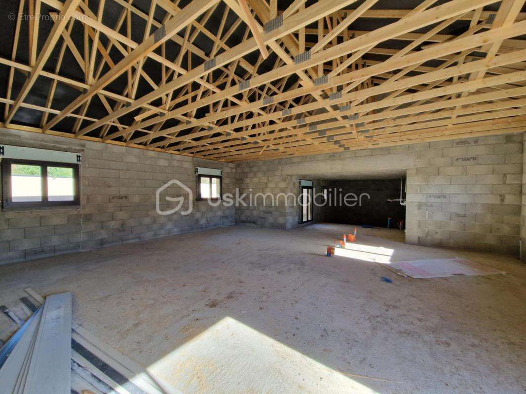 Maison à LA TOUR-DU-PIN