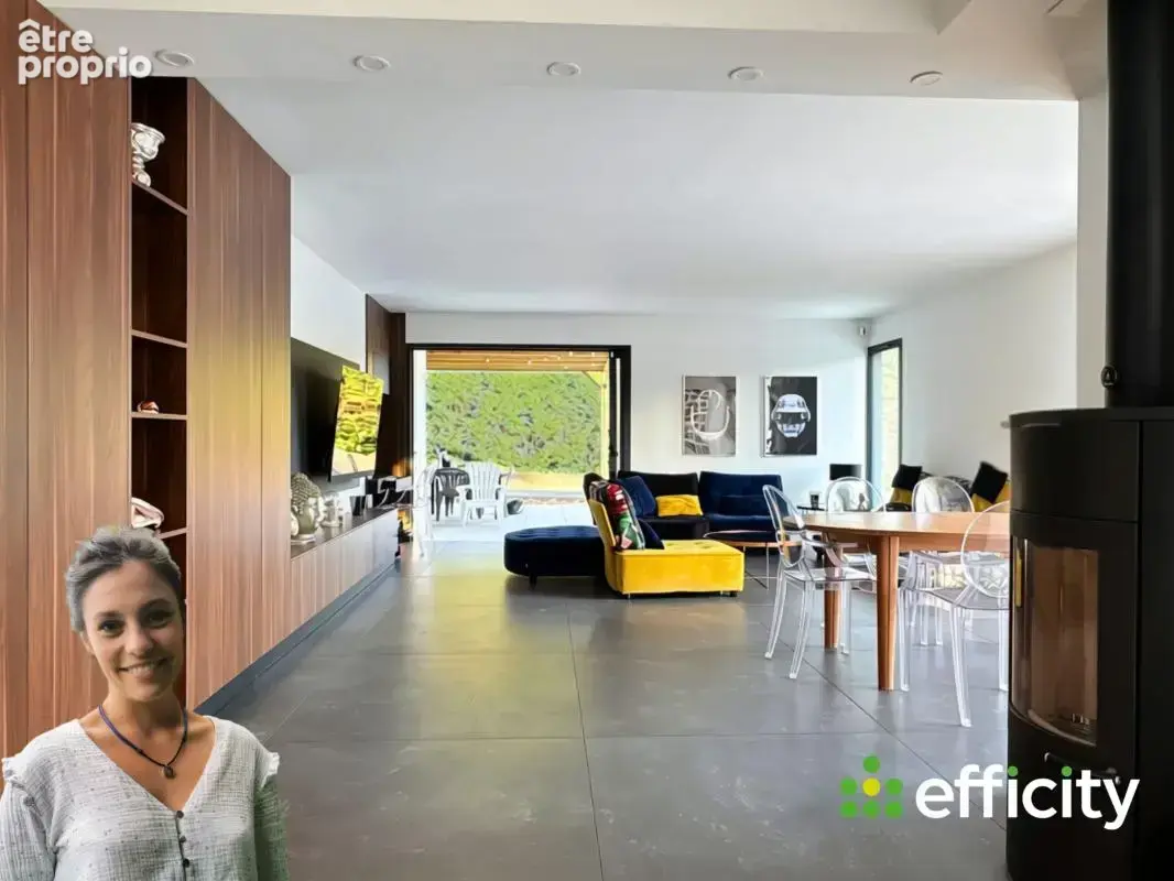 Maison 208 m² à Saint-Just-Saint-Rambert  - photo 13