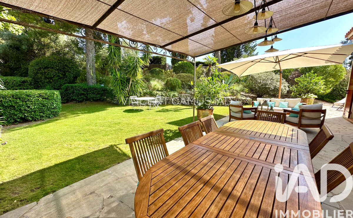 Photo 8 - Maison à LE CASTELLET