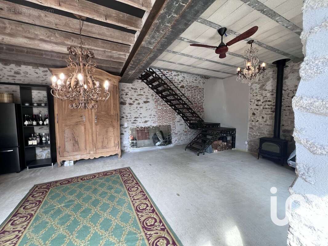Maison 115 m² à Boussac-Bourg  - photo 8