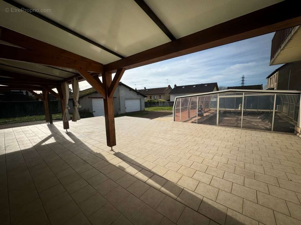 Maison à LE CREUSOT