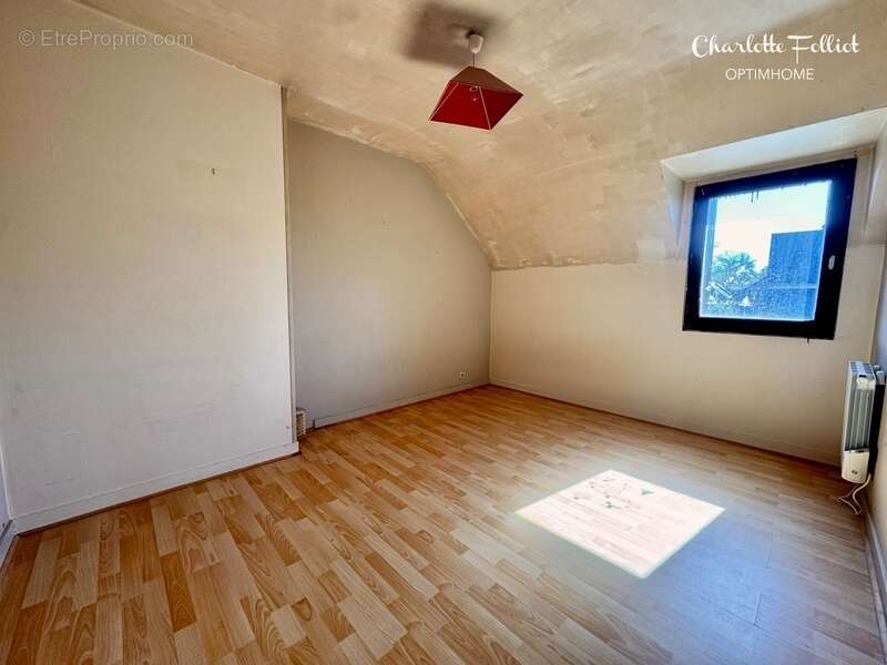 Maison à LE MINIHIC-SUR-RANCE