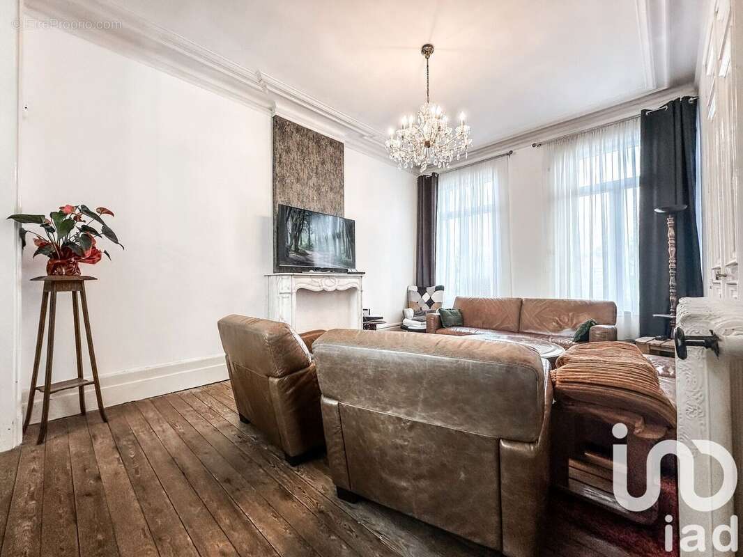 Photo 2 - Maison à RAISMES