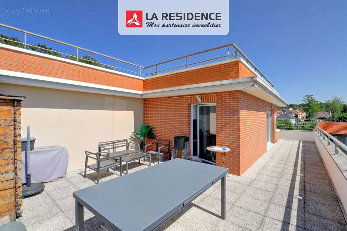 Appartement à MERY-SUR-OISE