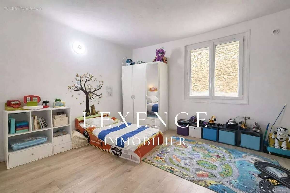 Appartement à SAINT-CANNAT