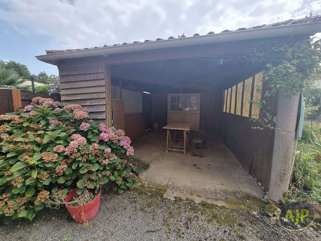 Maison à LA LIMOUZINIERE