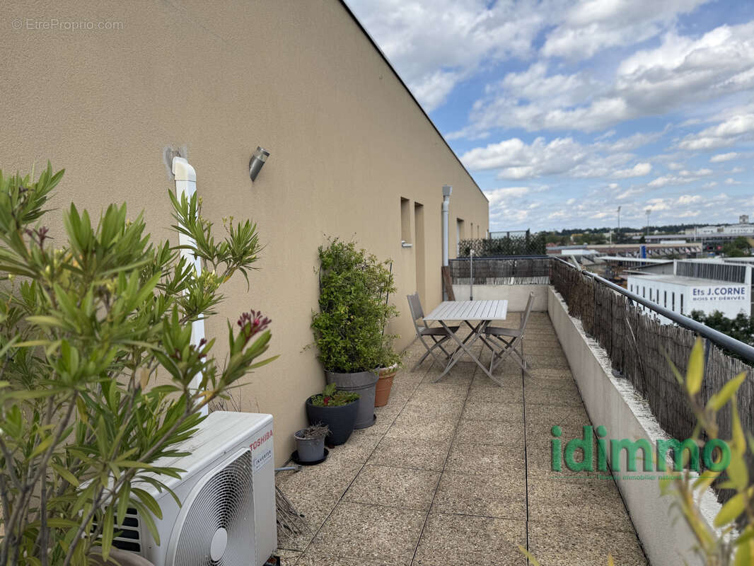 Appartement à LYON-8E