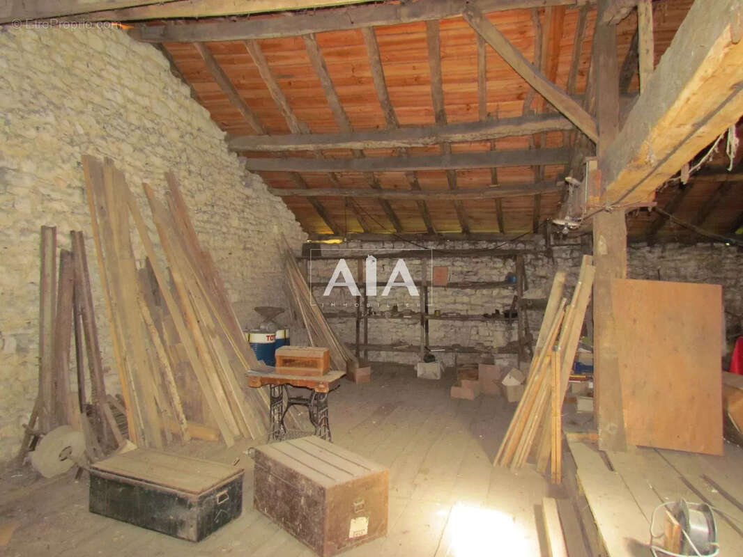 Maison à LIZANT