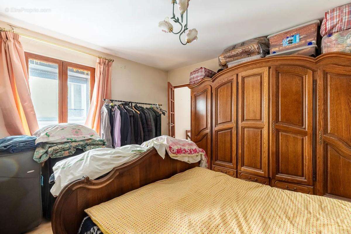 Appartement à PARIS-10E