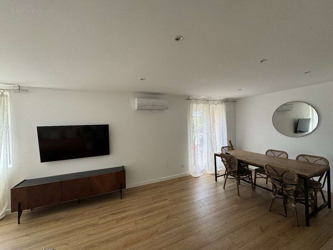 Sete t5 a vendre au milieu d'un parc - photo 6
